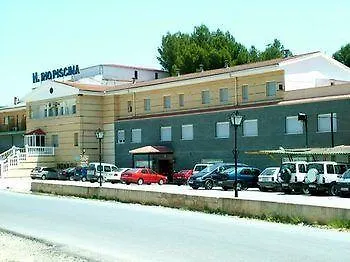 מלון Rio Piscina Priego de Córdoba